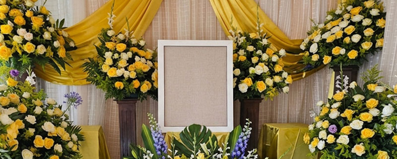 flores para rezos de difuntos de 9 dias, 30 dias, aniversario de haber fallecido